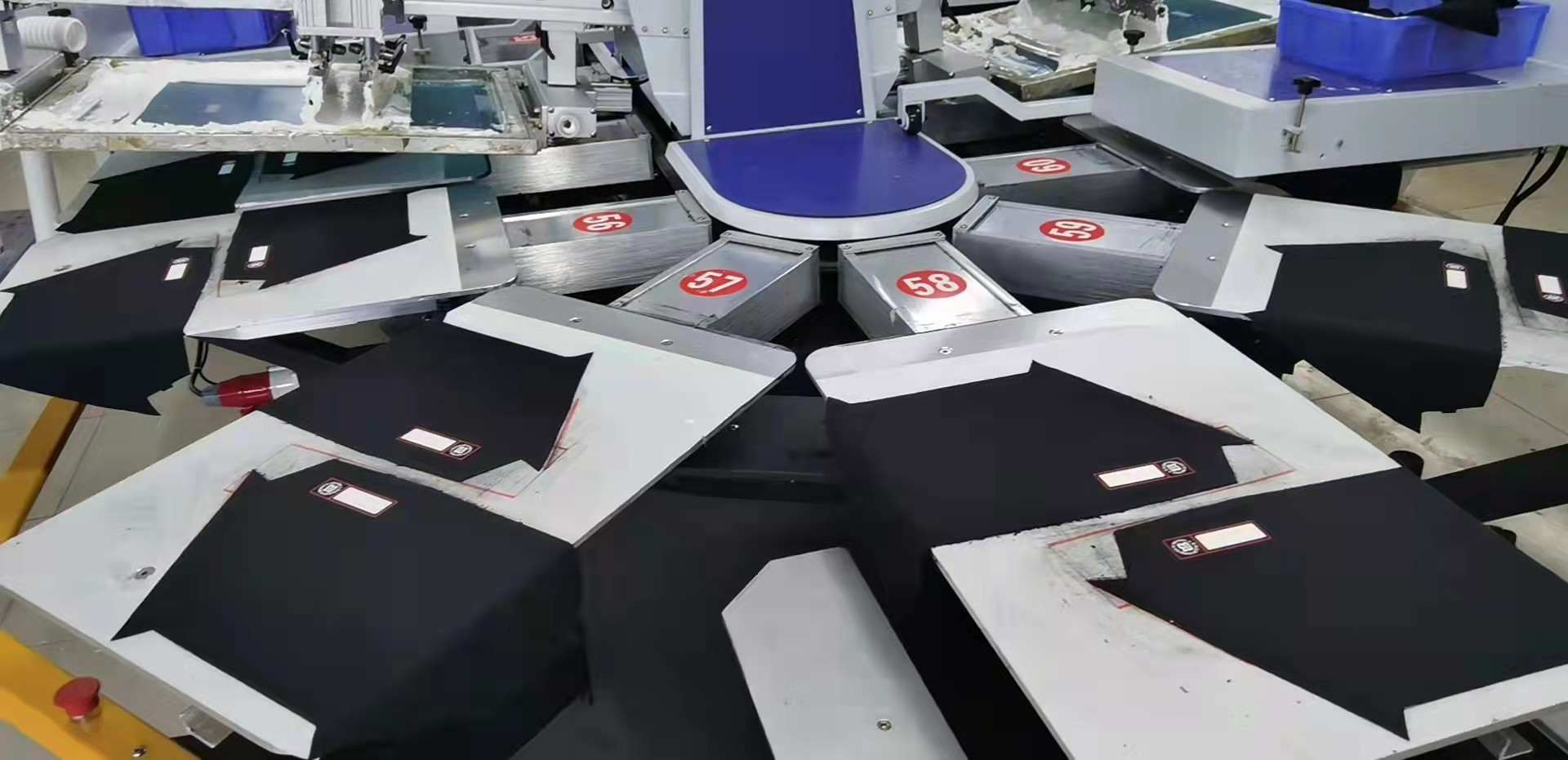 生產(chǎn)車(chē)間